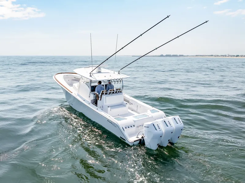 Slide: The Image of Front Runner 39 Center Console 2026 - 6038805