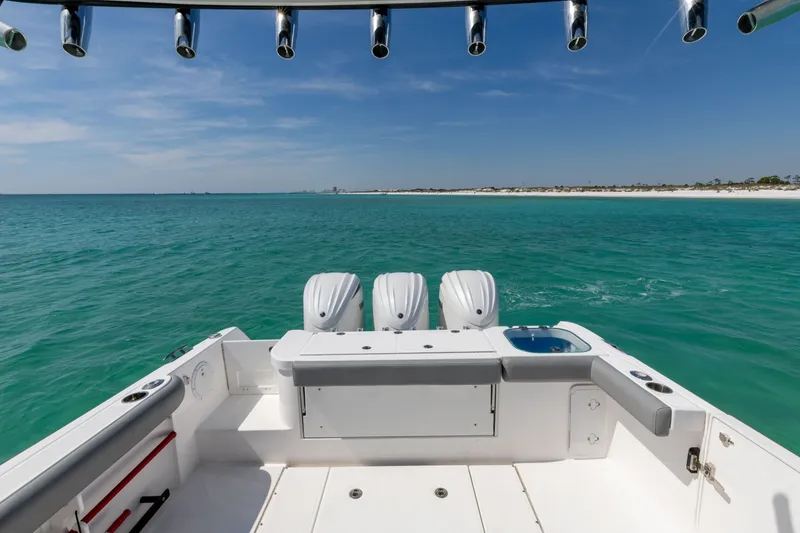 Slide: The Image of 2023 Everglades 365 CC- - 6040245