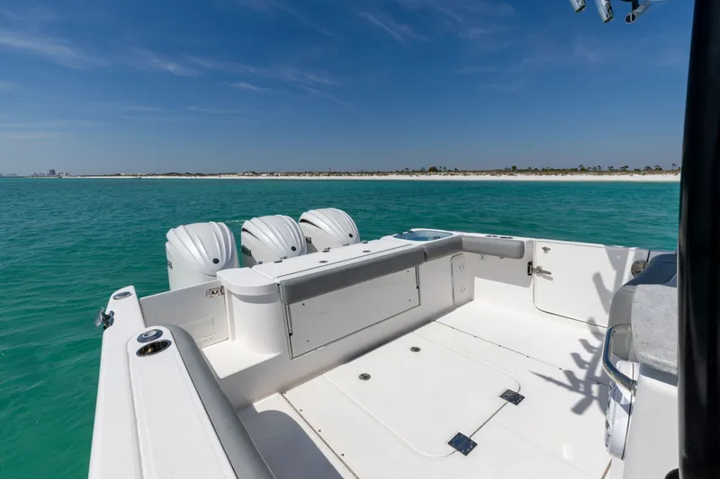 Slide: The Image of 2023 Everglades 365 CC- - 6040246