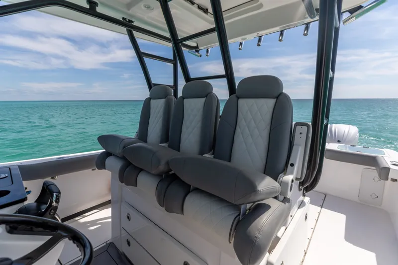 Slide: The Image of 2023 Everglades 365 CC- - 6040261