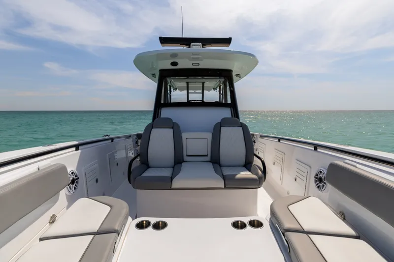 Slide: The Image of 2023 Everglades 365 CC- - 6040255