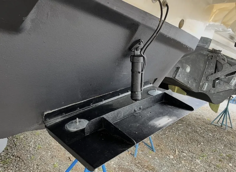 Slide: The Image of Cruisers 405 Motor Yacht 2005 - 6039039