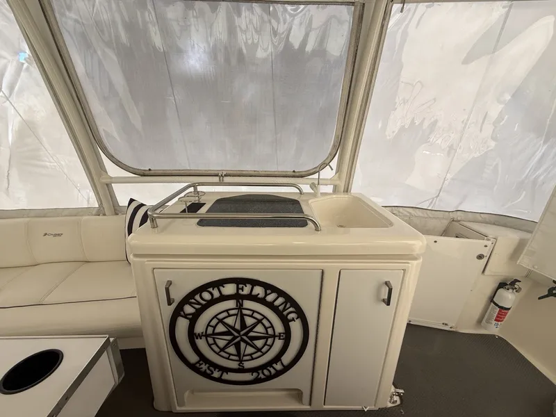 Slide: The Image of Cruisers 405 Motor Yacht 2005 - 6039032