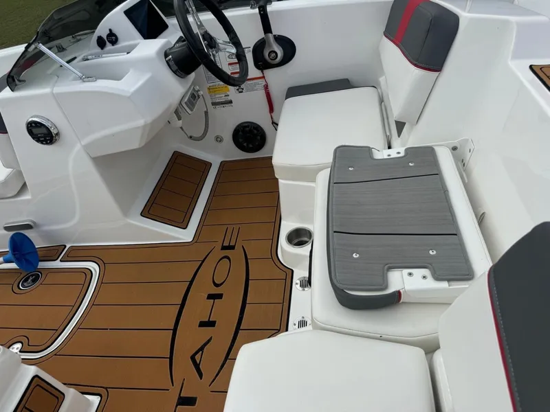 Slide: The Image of Tahoe T18 2024 - 6039050