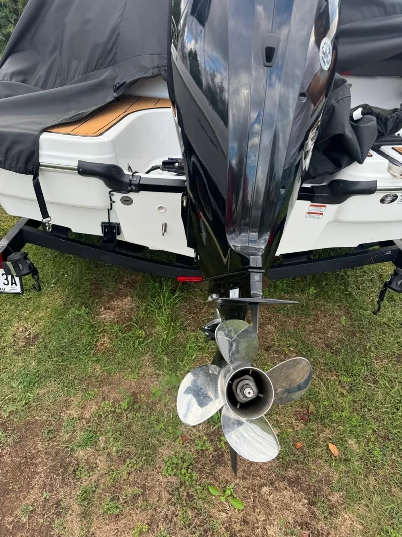 Slide: The Image of Tahoe T18 2024 - 6039052