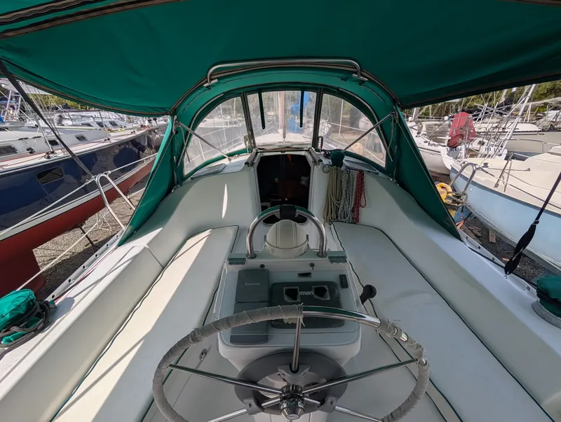 Slide: The Image of Beneteau 331 2003 - 6039690