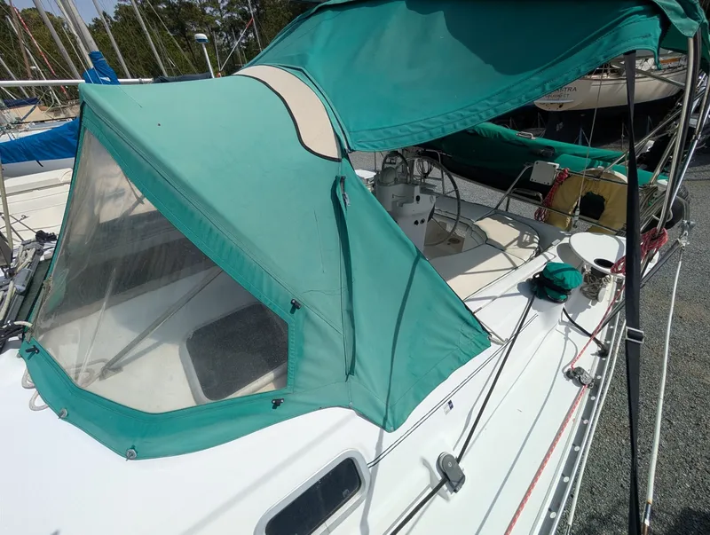 Slide: The Image of Beneteau 331 2003 - 6039691