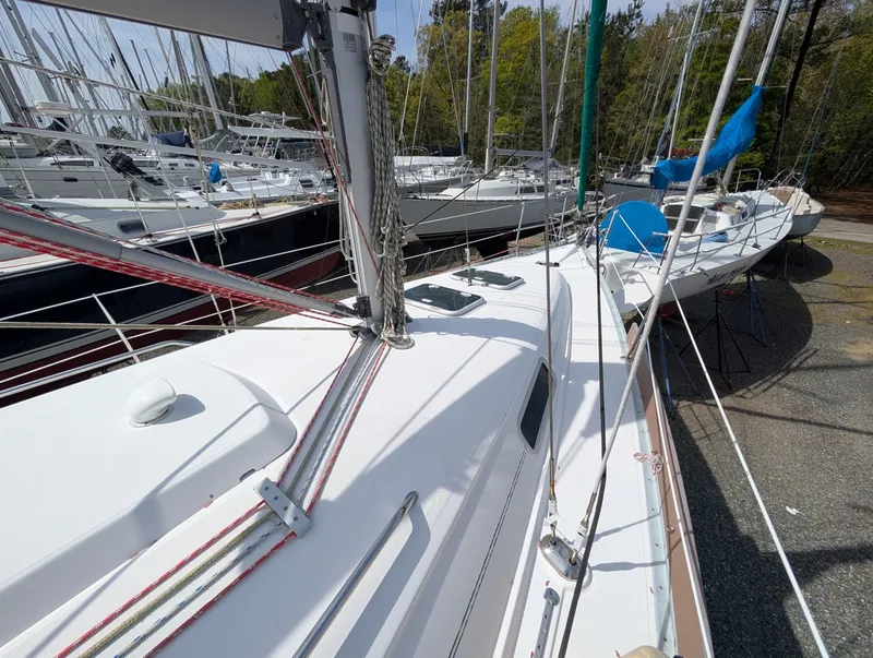 Slide: The Image of Beneteau 331 2003 - 6039696