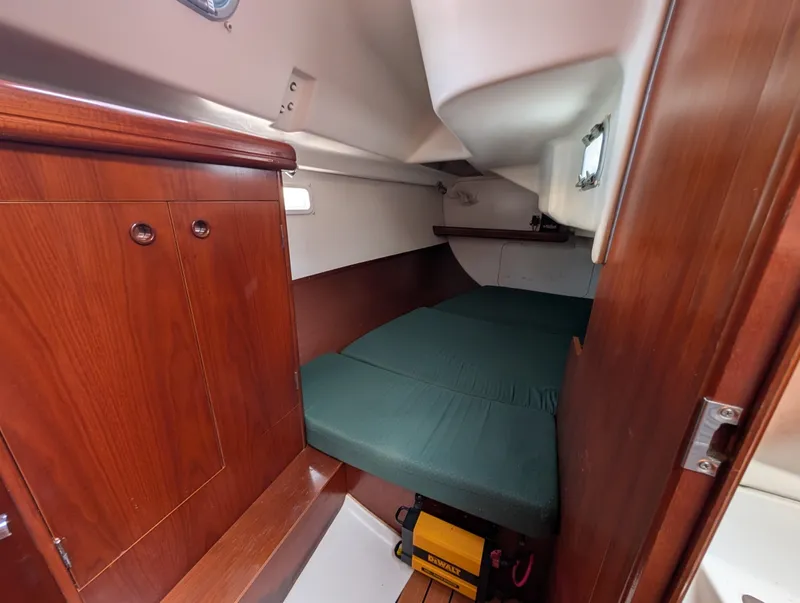 Slide: The Image of Beneteau 331 2003 - 6039686