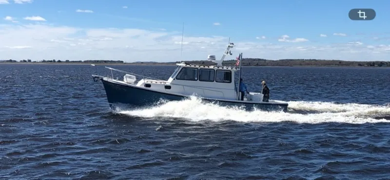 The Image of REEL EASY Underway - 6039670