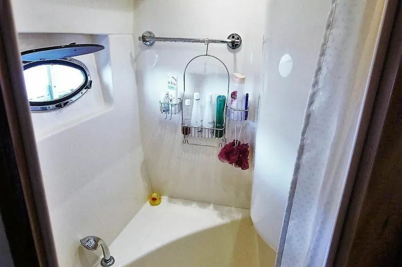 Slide: The Image of Carver Yachts 570 Voyager Pilothouse 2001 - 6039857