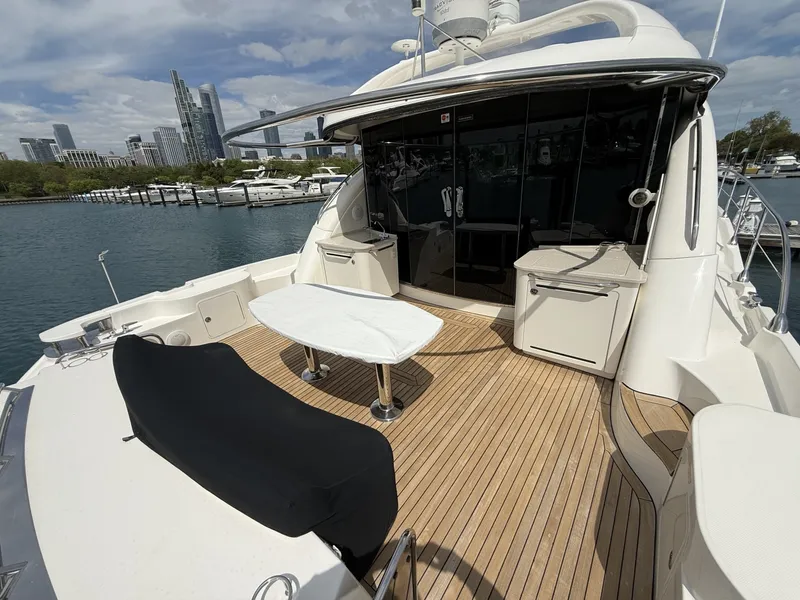 Slide: The Image of Sea Ray 60 Sundancer 2009 - 6187957