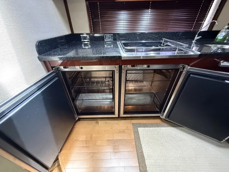 Slide: The Image of Sea Ray 60 Sundancer 2009 - 6188000