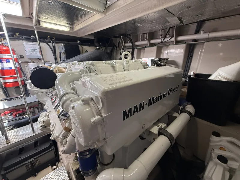 Slide: The Image of Sea Ray 60 Sundancer 2009 - 6187974
