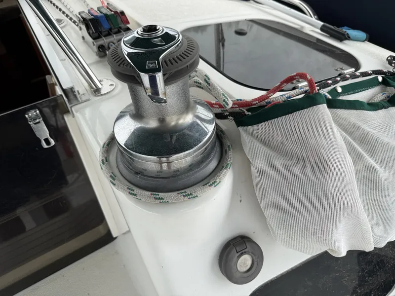 Slide: The Image of Hunter 40.5 Legend 1996 - 6046251