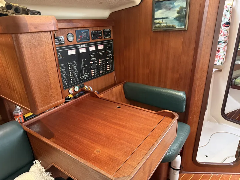 Slide: The Image of Hunter 40.5 Legend 1996 - 6046266