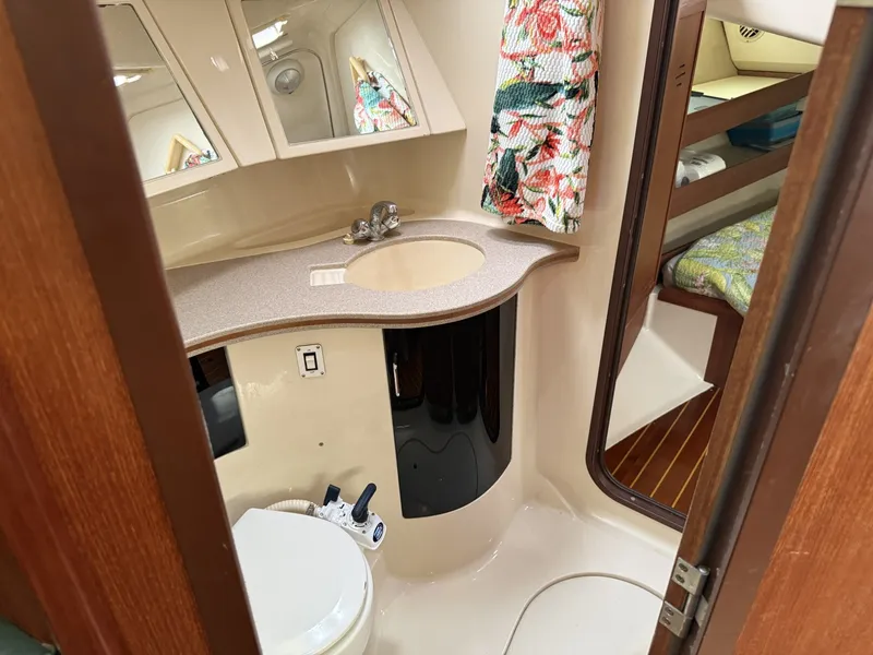 Slide: The Image of Hunter 40.5 Legend 1996 - 6046268