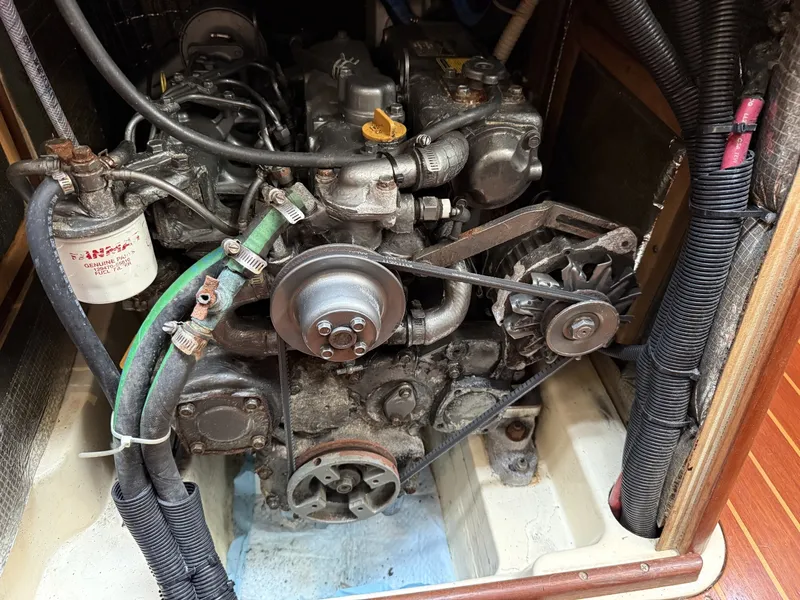 Slide: The Image of Hunter 40.5 Legend 1996 - 6046277