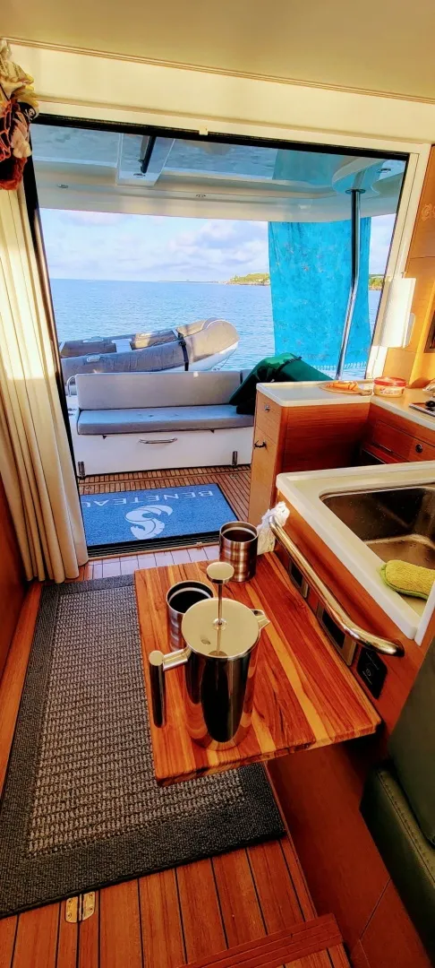 Slide: The Image of Beneteau Swift Trawler 41 Fly 2022 - 6040030