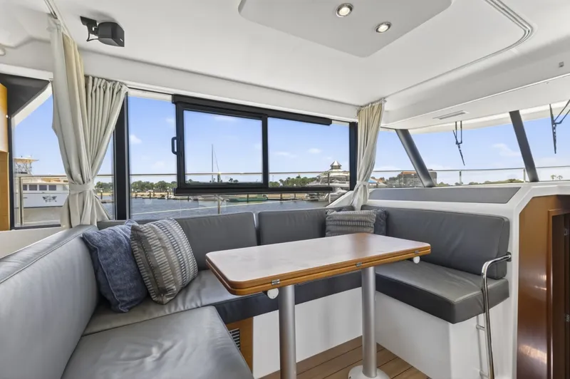 Slide: The Image of Beneteau Swift Trawler 41 Fly 2022 - 6223628