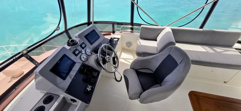 Slide: The Image of Beneteau Swift Trawler 41 Fly 2022 - 6040038