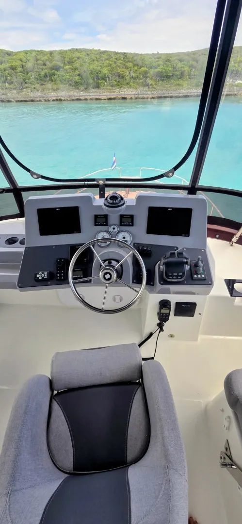 Slide: The Image of Beneteau Swift Trawler 41 Fly 2022 - 6040042