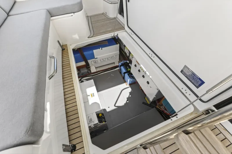 Slide: The Image of Beneteau Swift Trawler 41 Fly 2022 - 6223618