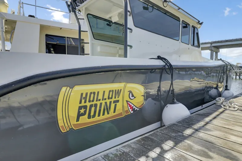 Slide: The Image of Other Custom Nerowalker 35 2024 - 6040108