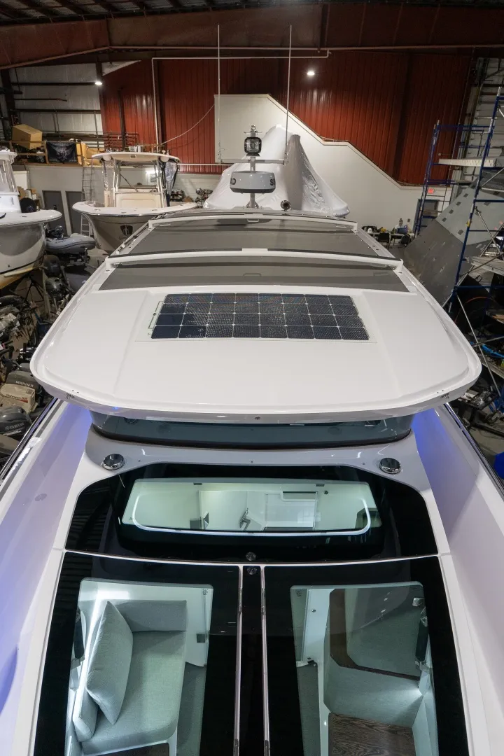 Slide: The Image of Axopar 37 2024 - 6040200