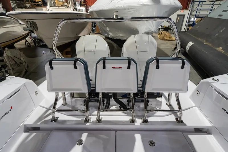 Slide: The Image of Axopar 37 2024 - 6040189