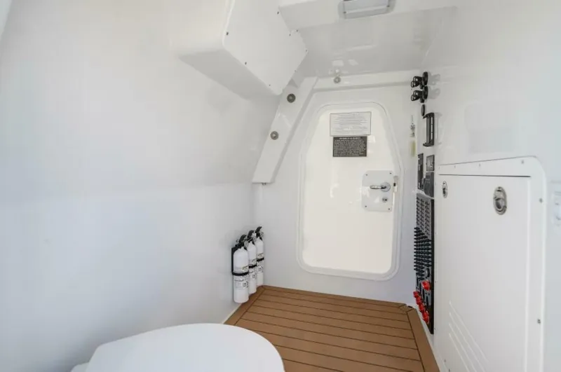 Slide: The Image of Head 2025 Freeman 43 Center Console - 6040142