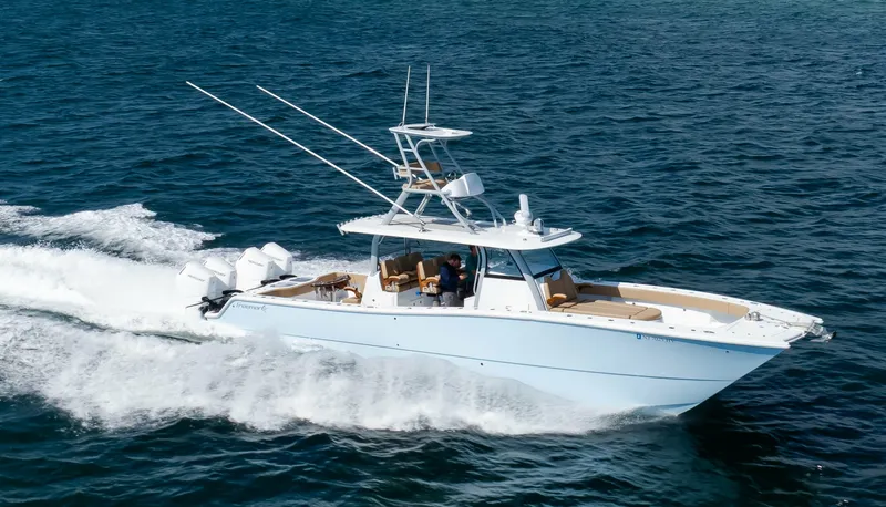 Slide: The Image of Freeman 43 Center Console 2025 - 7832148