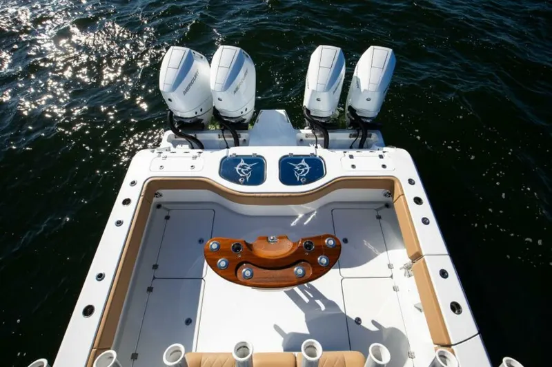 Slide: The Image of Tower View of Cockpit 2025 Freeman 43 Center Console - 6040148