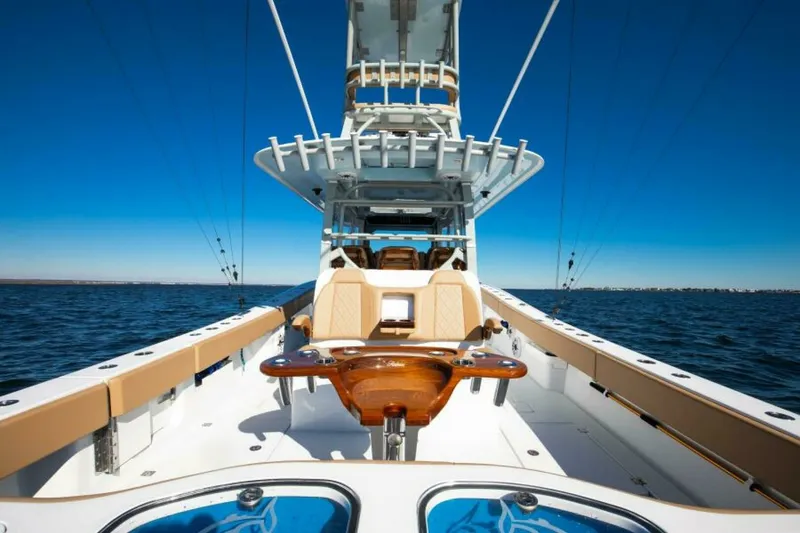 Slide: The Image of Cockpit 2025 Freeman 43 Center Console - 7832154