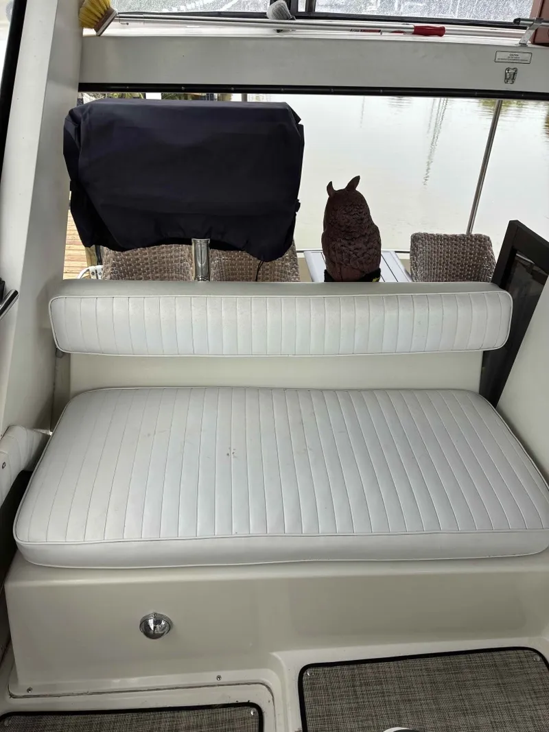 Slide: The Image of Carver Yachts 3807 1989 - 6040315