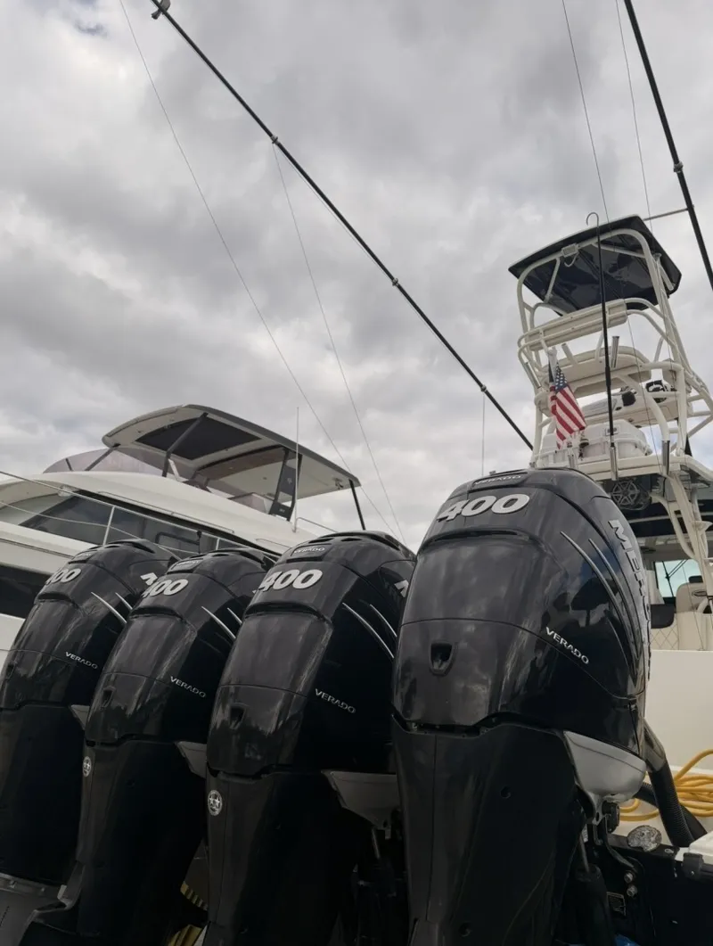 Slide: The Image of 2017 HCB 3900 Speciale Center Console Sportfisher - 6040435