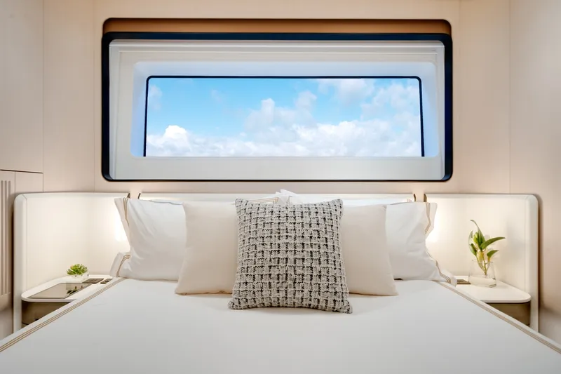 Slide: The Image of Azimut 36 Meter 2024 - 6040776