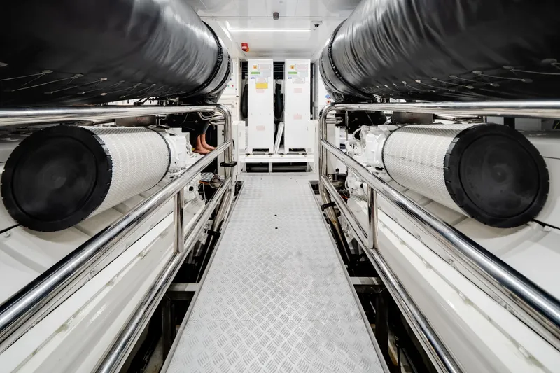 Slide: The Image of Azimut 36 Meter 2024 - 6040799