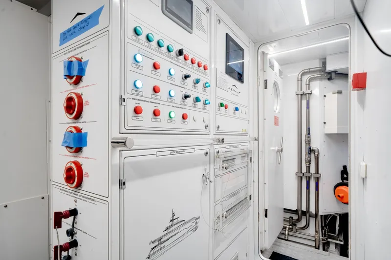 Slide: The Image of Azimut 36 Meter 2024 - 6040806