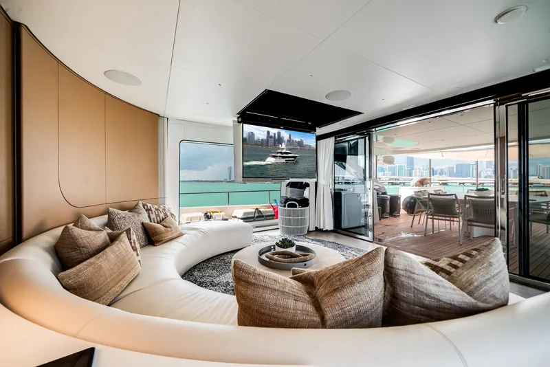 Slide: The Image of Azimut 36 Meter 2024 - 6040707