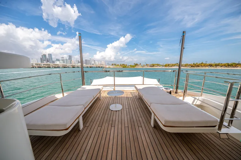 Slide: The Image of Azimut 36 Meter 2024 - 6040728