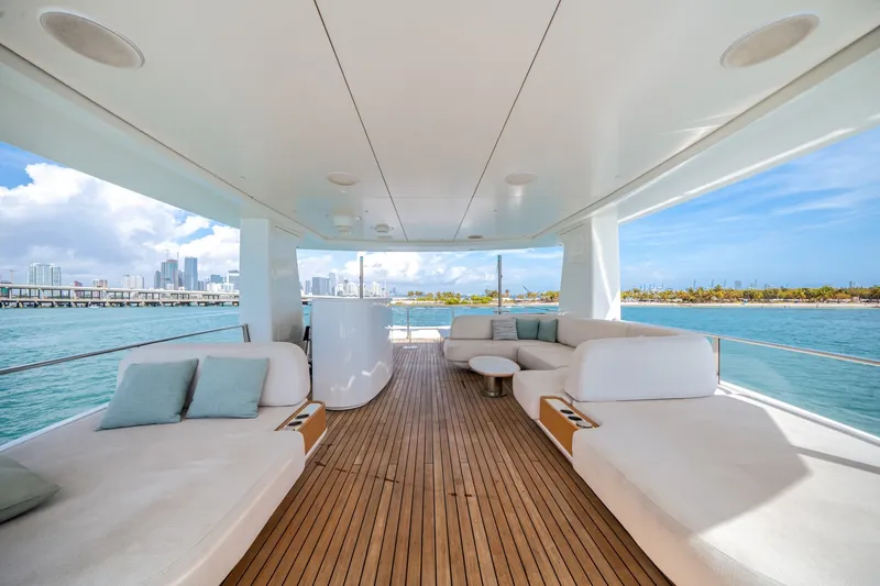 Slide: The Image of Azimut 36 Meter 2024 - 6040729