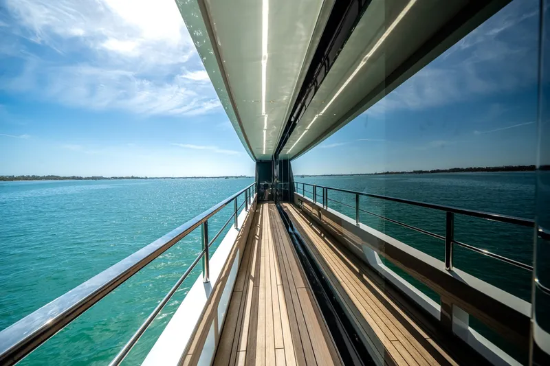 Slide: The Image of Azimut 36 Meter 2024 - 6040731