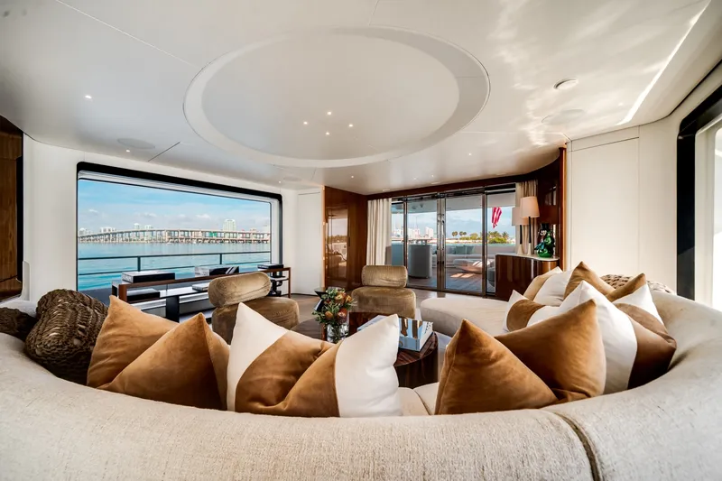 Slide: The Image of Azimut 36 Meter 2024 - 6040741