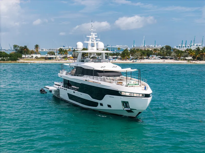 Slide: The Image of Azimut 36 Meter 2024 - 6040682