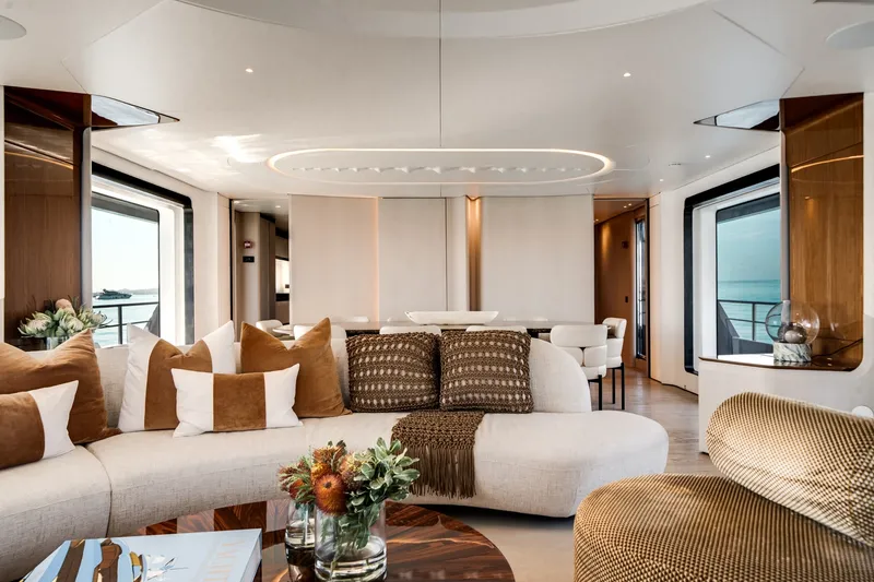 Slide: The Image of Azimut 36 Meter 2024 - 6040745