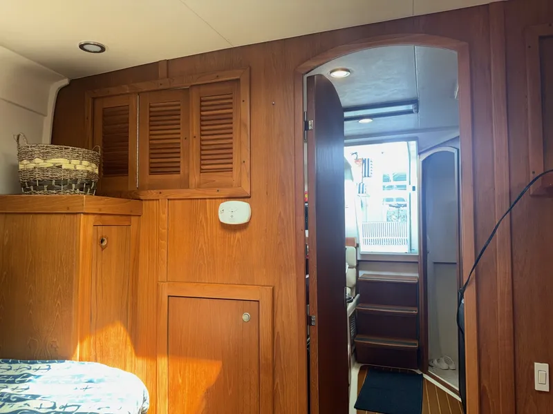 Slide: The Image of Mainship 34 2002 - 6042548