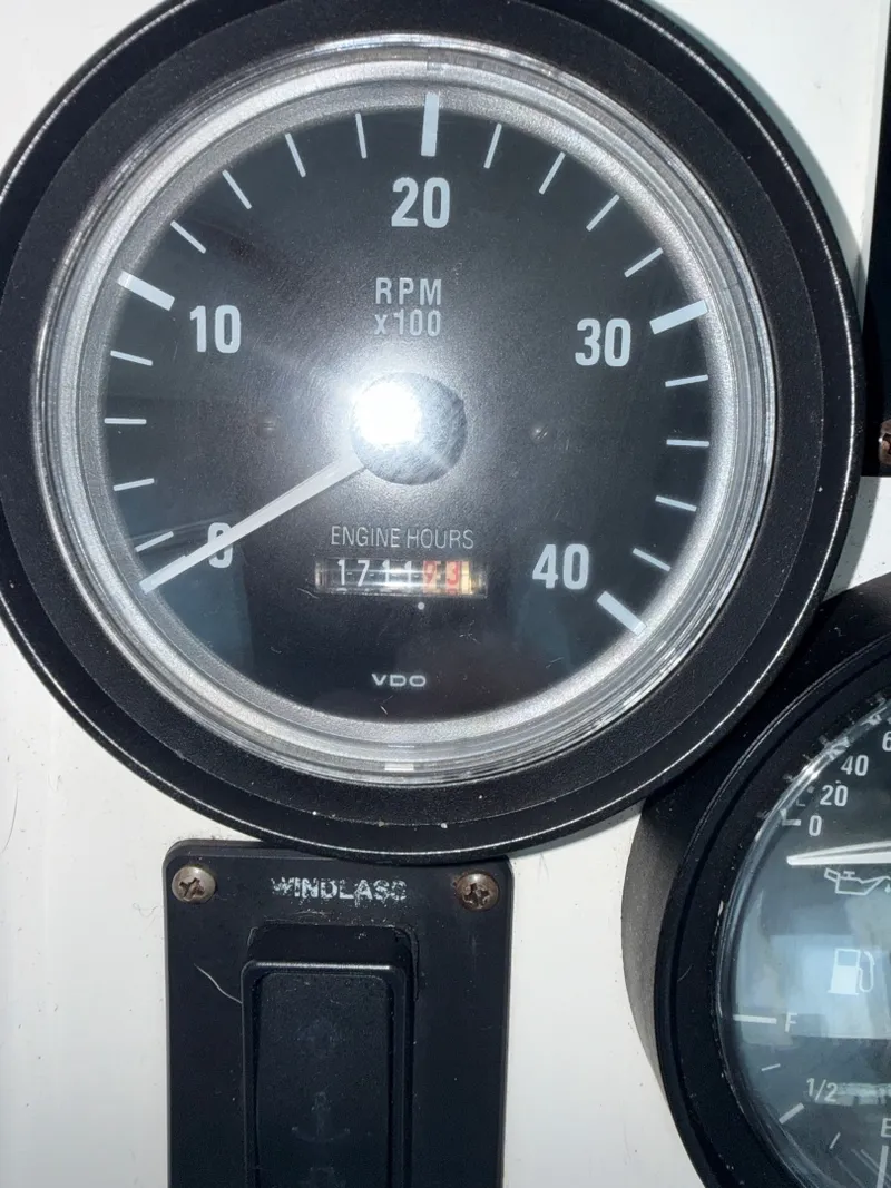 Slide: The Image of Mainship 34 2002 - 6042561