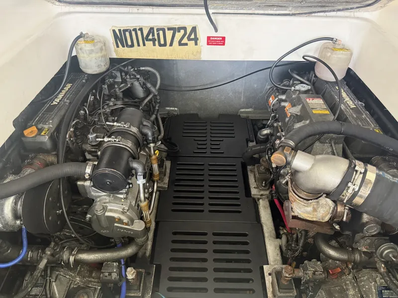 Slide: The Image of Mainship 34 2002 - 6042564