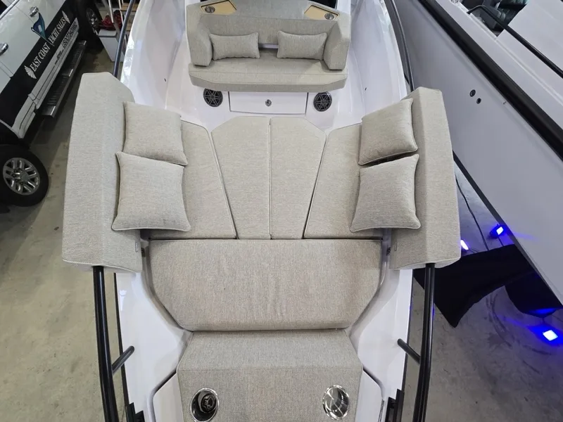 Slide: The Image of Axopar Cross Cabin 2026 - 6041269